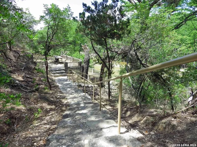 416 Canyon Oaks Dr. Concan, TX 78838