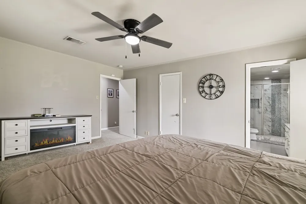 214 Center Street Whitesboro, TX 76273