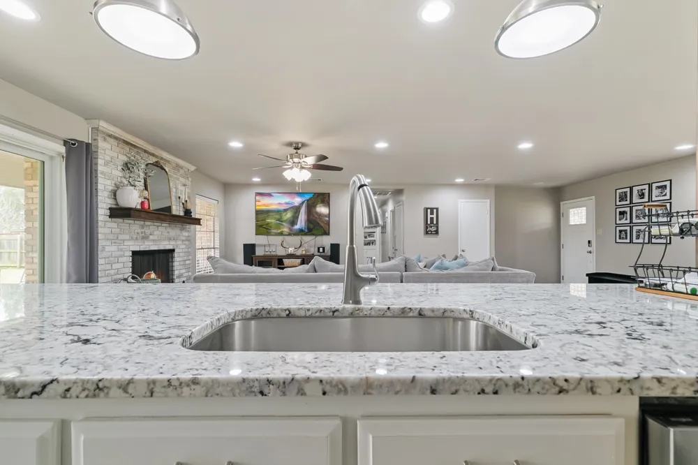 214 Center Street Whitesboro, TX 76273
