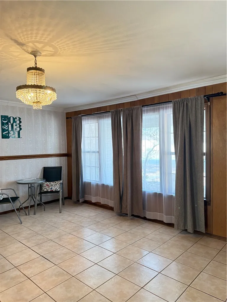 1603 Pena Street Alice, TX 78332