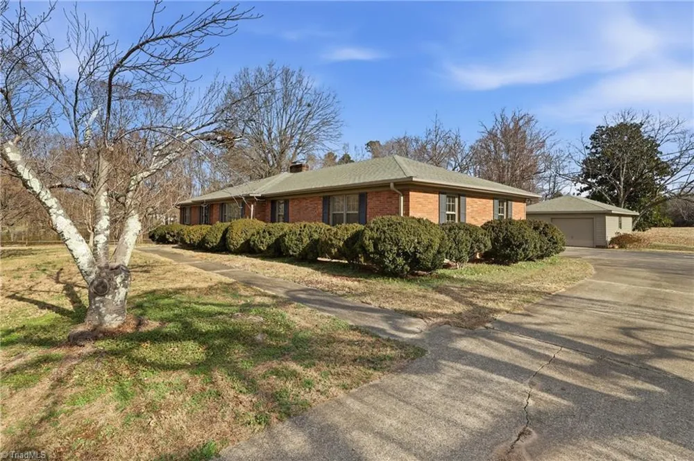1531 Mount Hope Church Road McLeansville, NC 27301