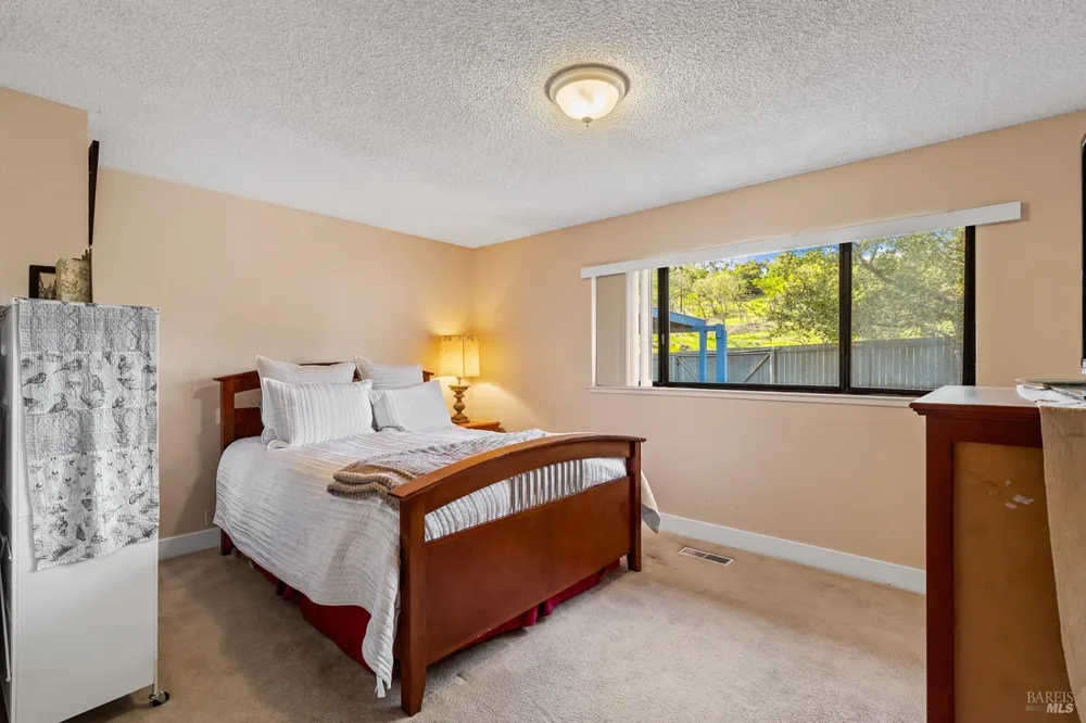 807 Deer Park Road St. Helena, CA 94574