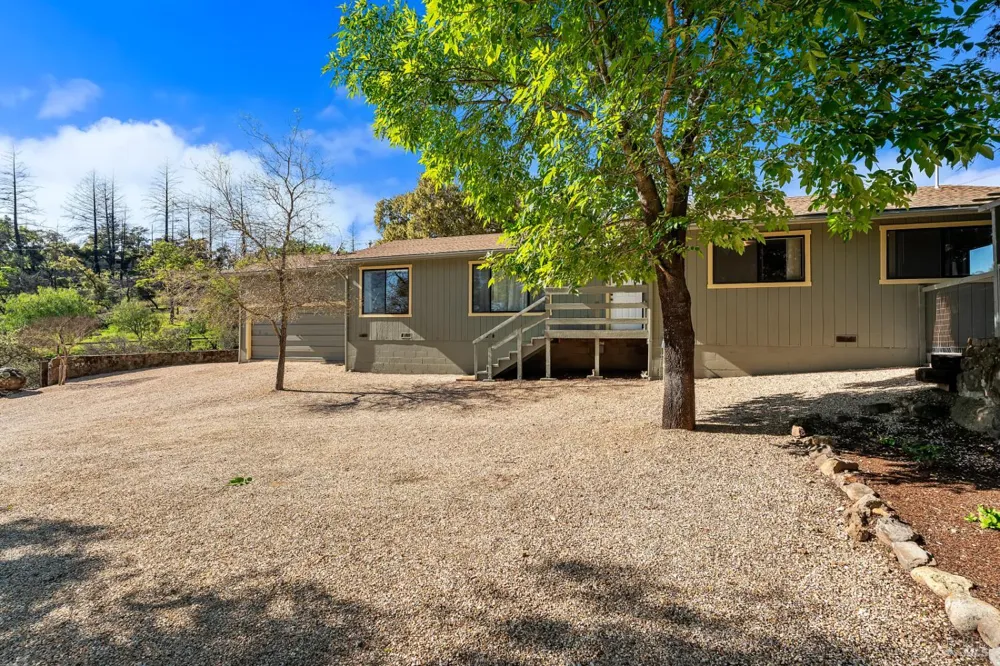 807 Deer Park Road St. Helena, CA 94574