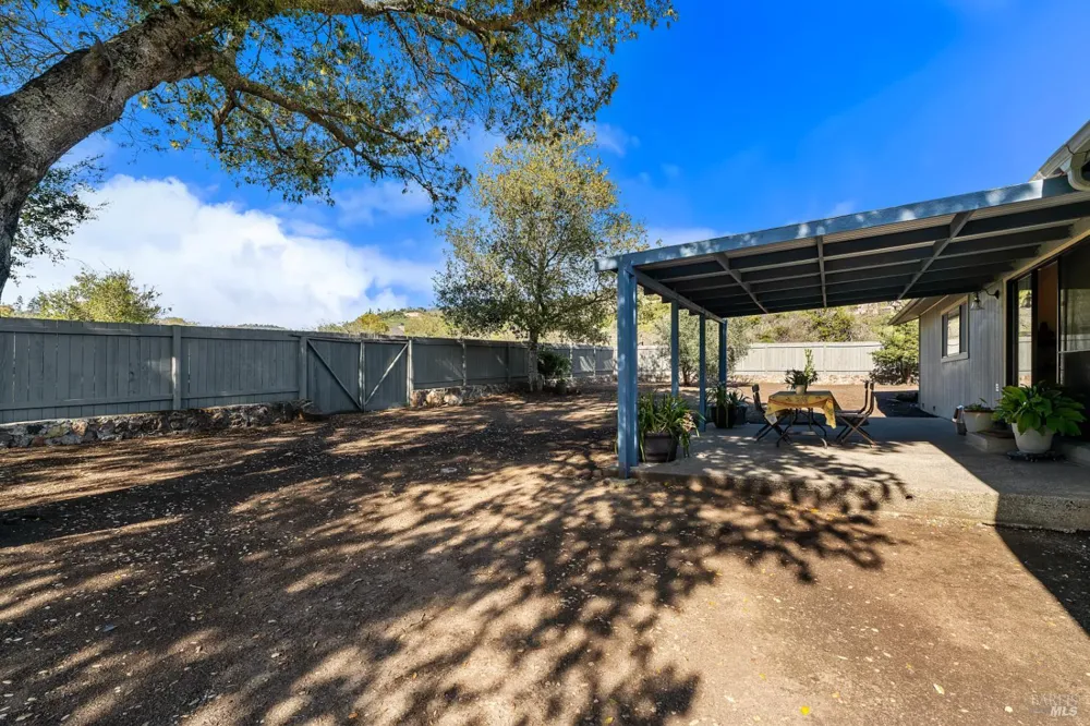 807 Deer Park Road St. Helena, CA 94574