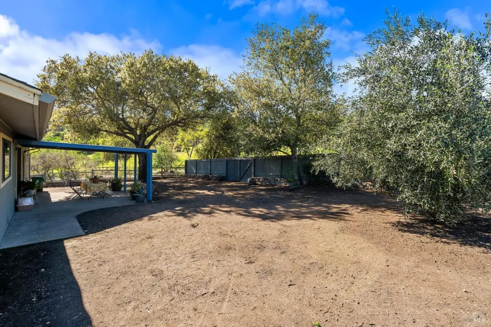 807 Deer Park Road St. Helena, CA 94574