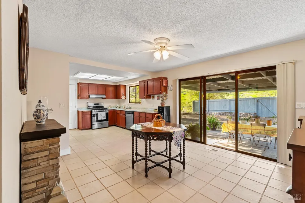 807 Deer Park Road St. Helena, CA 94574