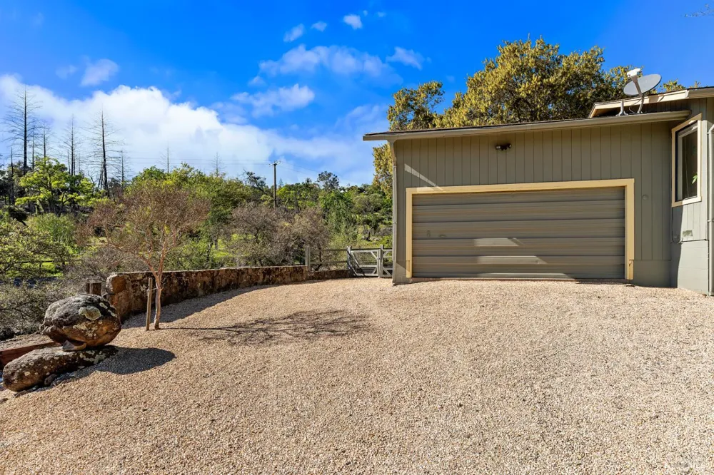 807 Deer Park Road St. Helena, CA 94574