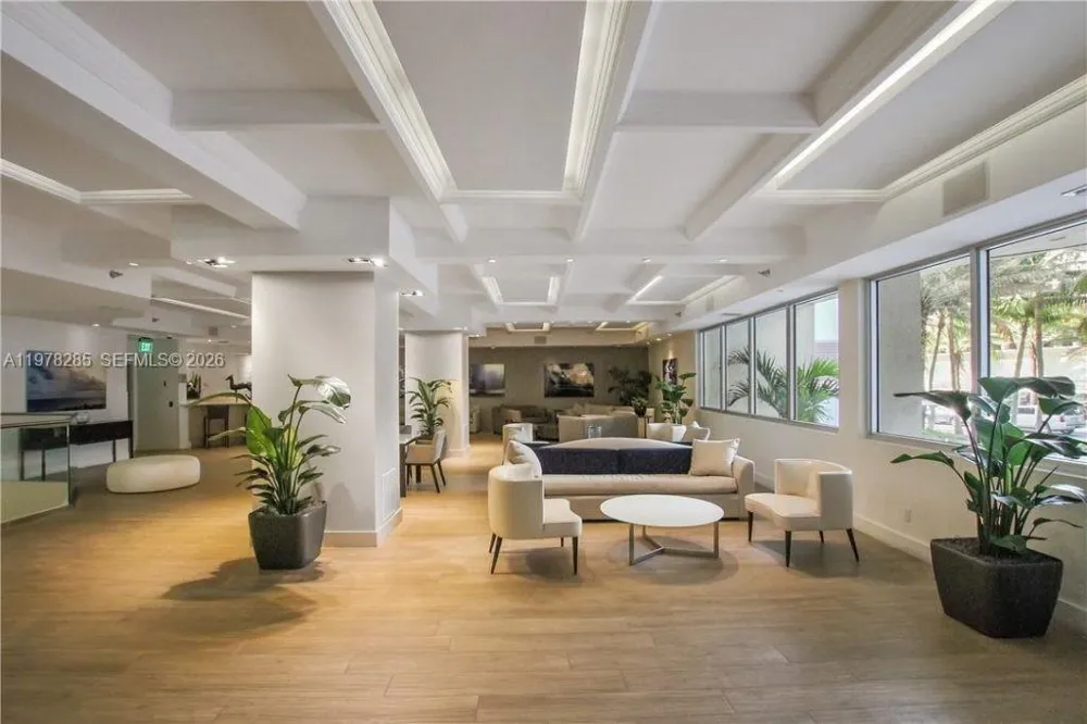 100 Lincoln Rd #728 Miami Beach, FL 33139