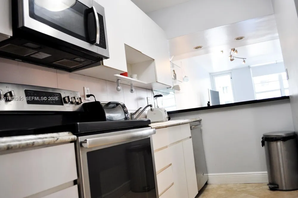 100 Lincoln Rd #728 Miami Beach, FL 33139