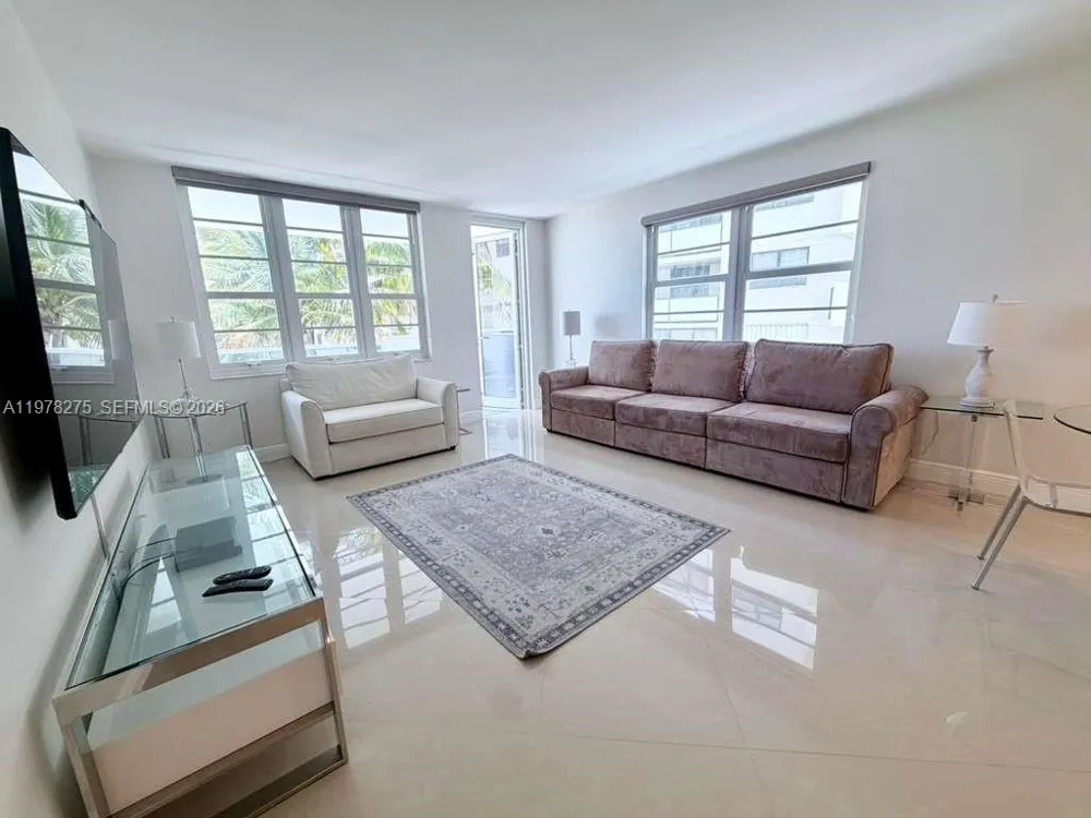 100 Lincoln Rd #521 Miami Beach, FL 33139