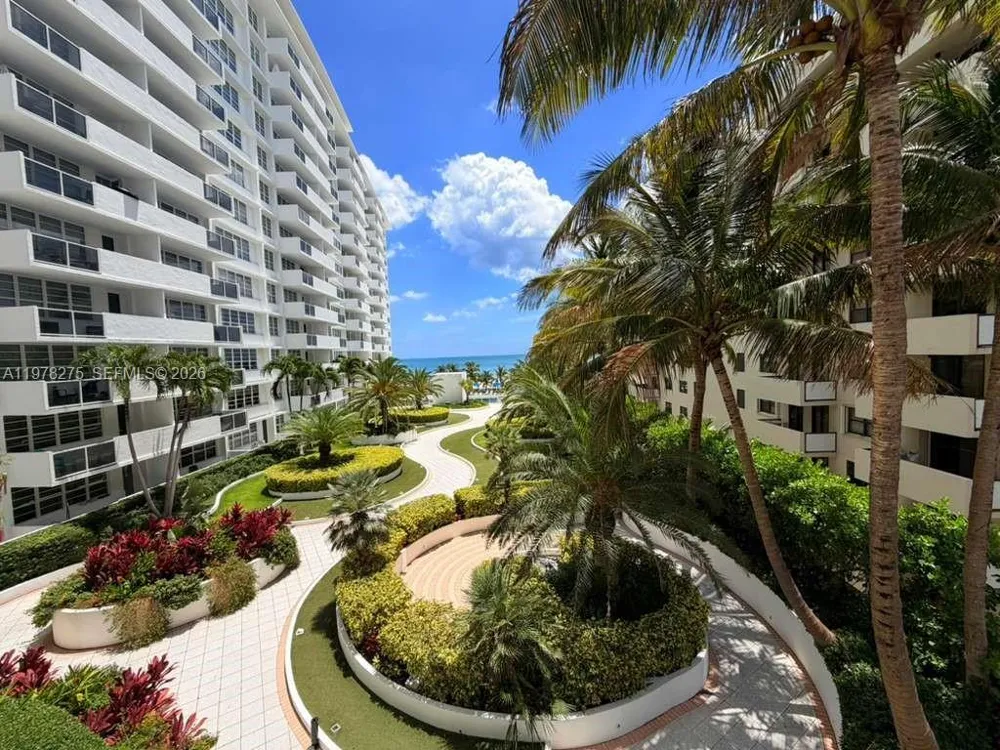 100 Lincoln Rd #521 Miami Beach, FL 33139
