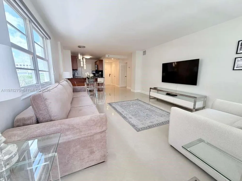 100 Lincoln Rd #521 Miami Beach, FL 33139