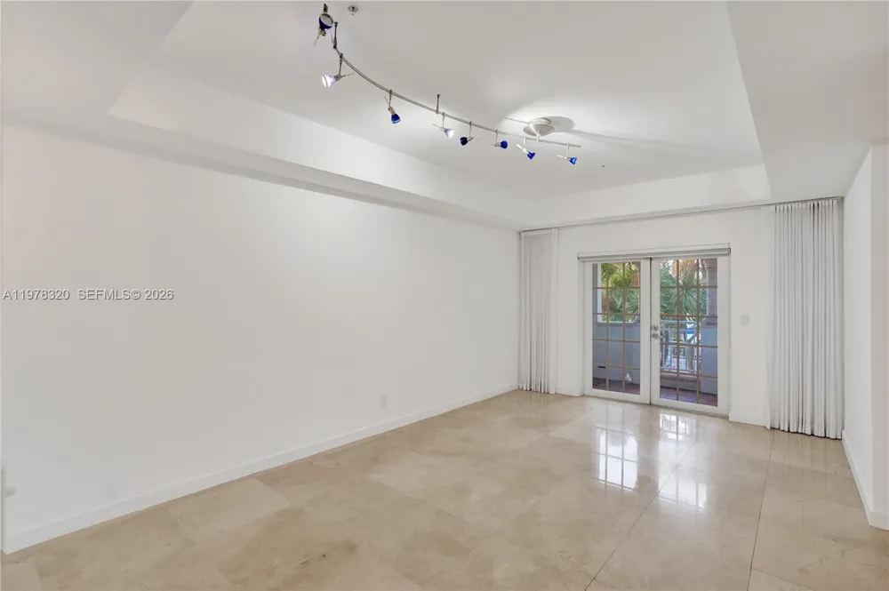 1415 Sunset Harbour Dr #202 Miami Beach, FL 33139