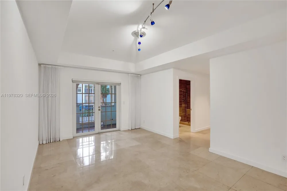 1415 Sunset Harbour Dr #202 Miami Beach, FL 33139
