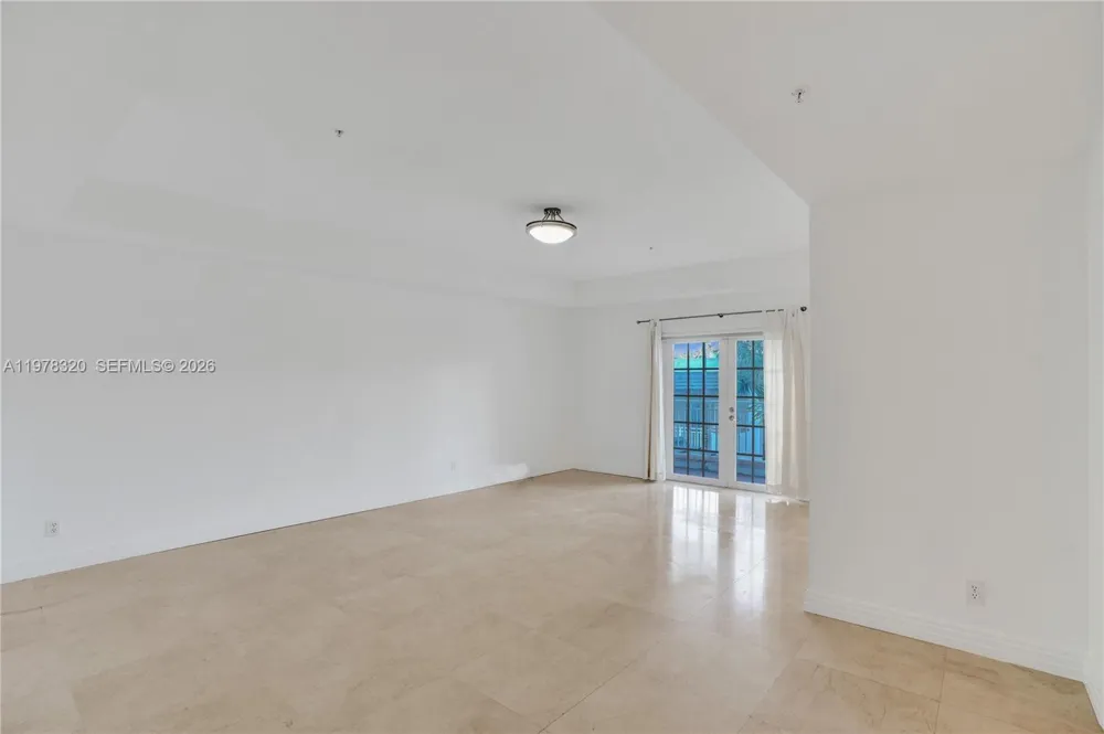 1415 Sunset Harbour Dr #202 Miami Beach, FL 33139