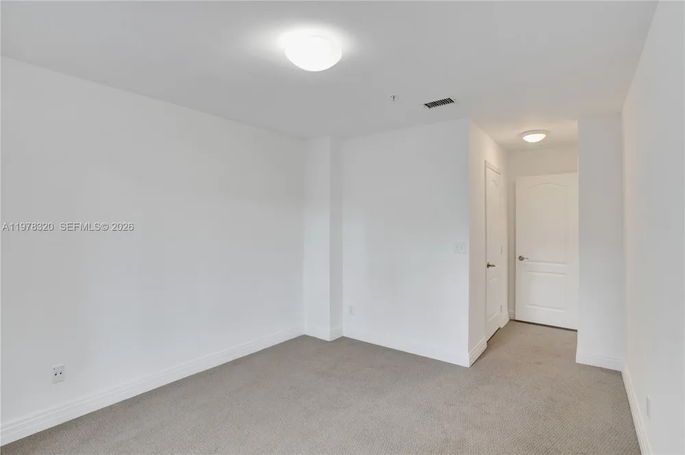 1415 Sunset Harbour Dr #202 Miami Beach, FL 33139
