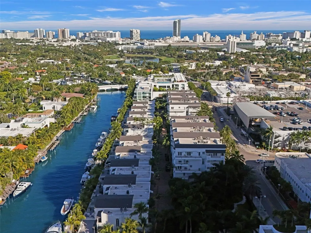 1415 Sunset Harbour Dr #202 Miami Beach, FL 33139