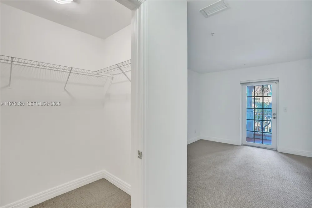 1415 Sunset Harbour Dr #202 Miami Beach, FL 33139