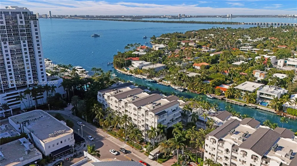 1415 Sunset Harbour Dr #202 Miami Beach, FL 33139