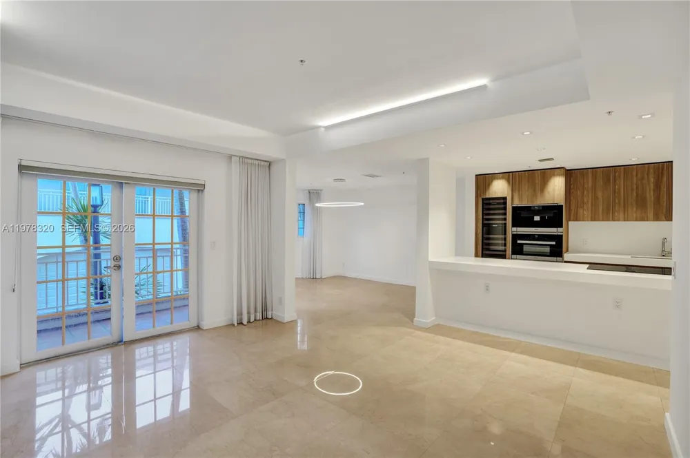 1415 Sunset Harbour Dr #202 Miami Beach, FL 33139