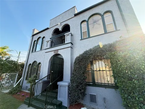 932 W 74th Street