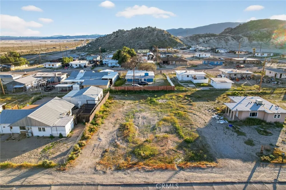 13797 Sutter St Trona, CA 93562