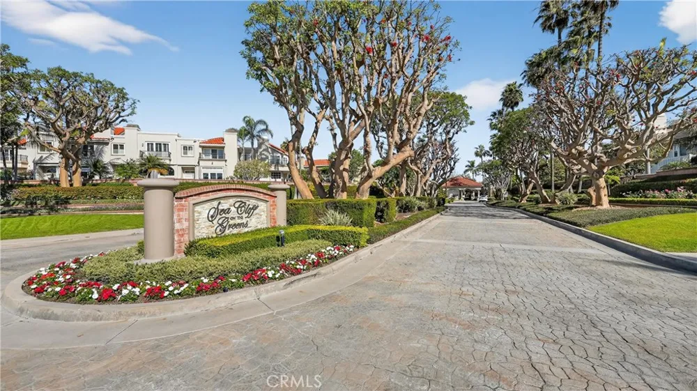 19282 Torreypines Huntington Beach, CA 92648