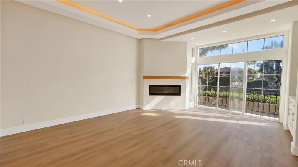 19282 Torreypines Huntington Beach, CA 92648