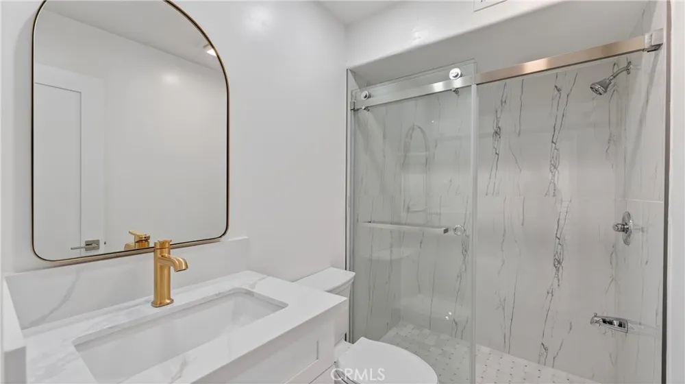 19282 Torreypines Huntington Beach, CA 92648
