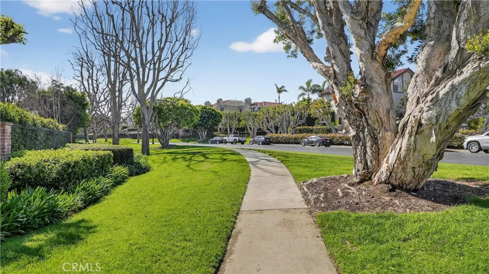 19282 Torreypines Huntington Beach, CA 92648