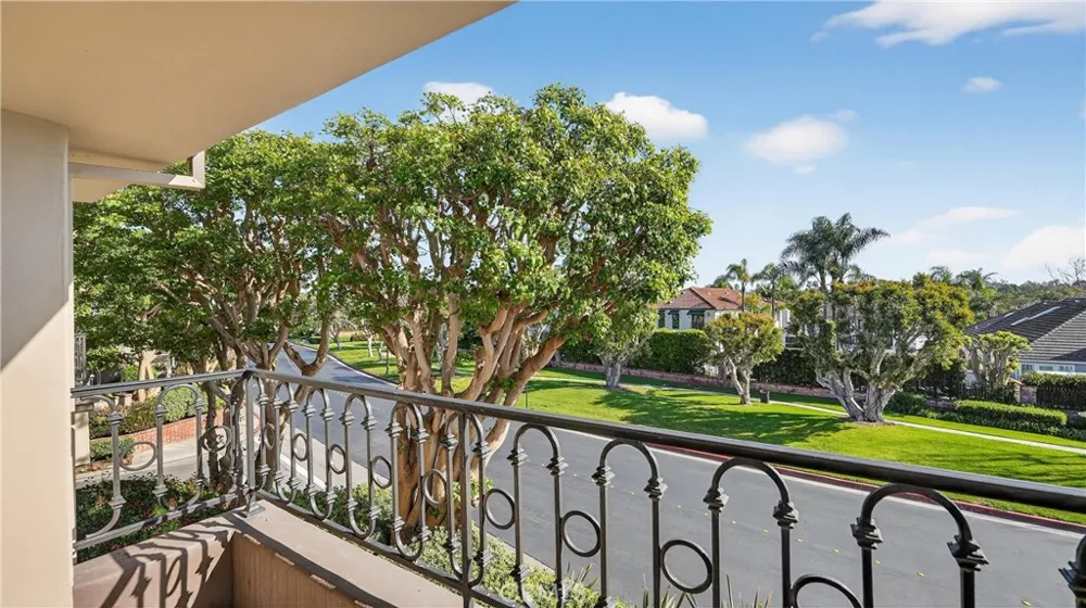 19282 Torreypines Huntington Beach, CA 92648
