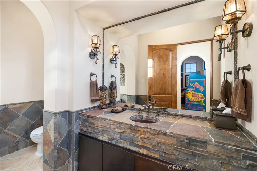 18795 Heritage Poway, CA 92064