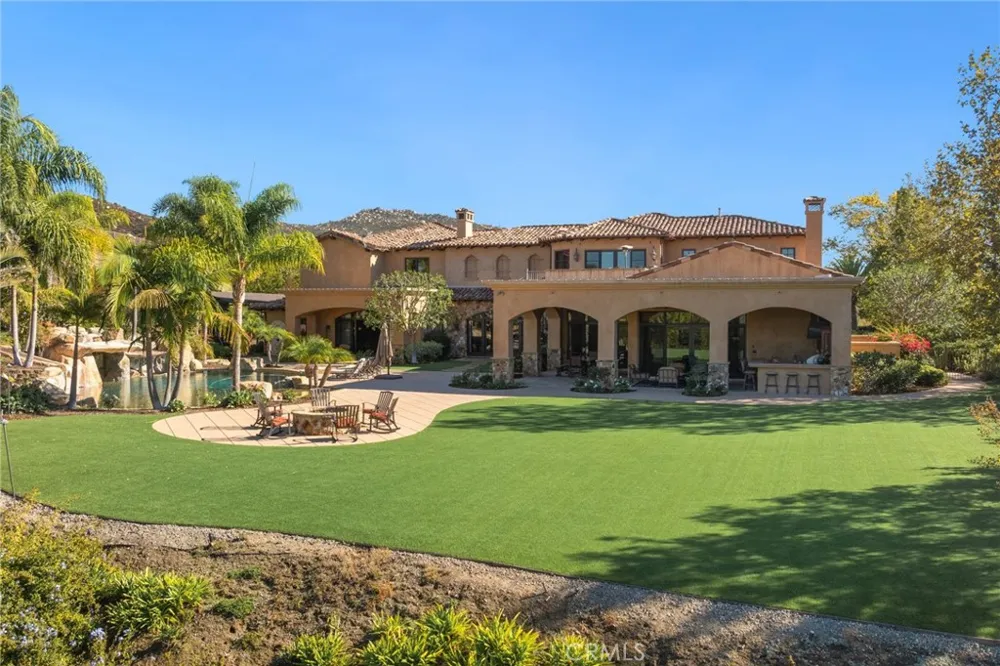 18795 Heritage Poway, CA 92064