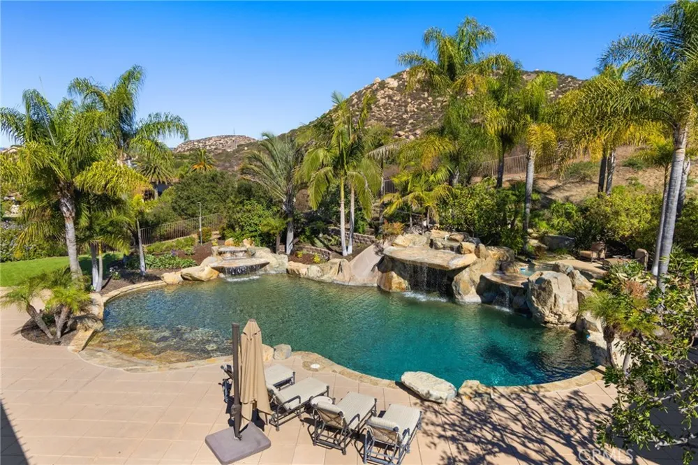18795 Heritage Poway, CA 92064