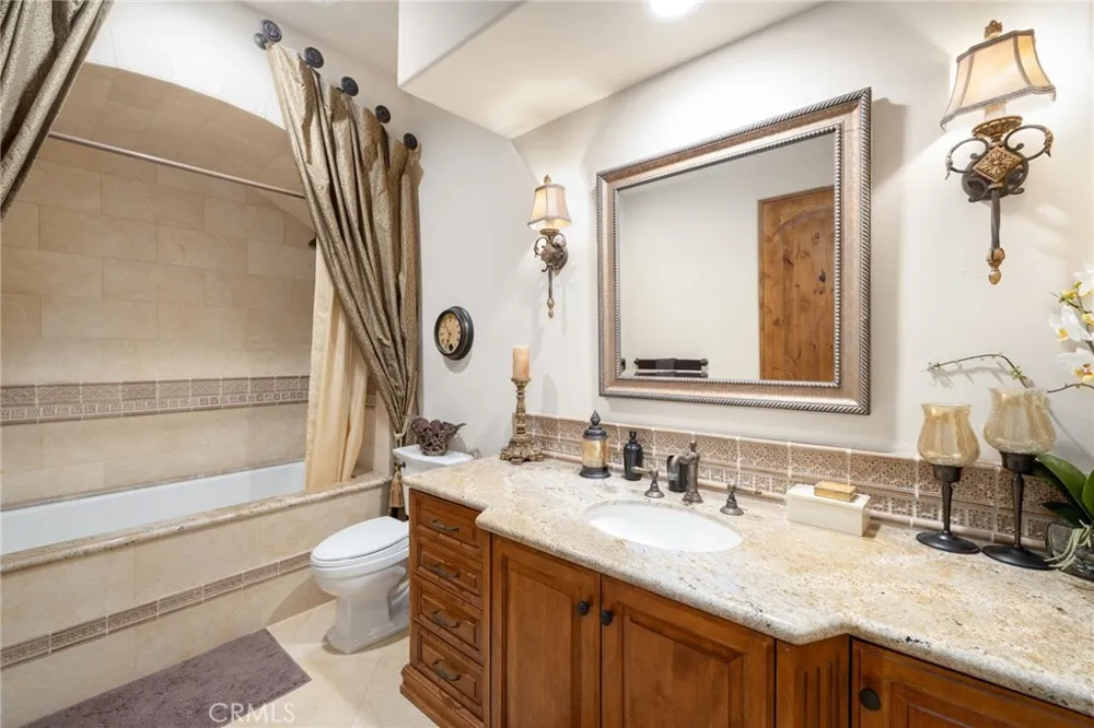 18795 Heritage Poway, CA 92064