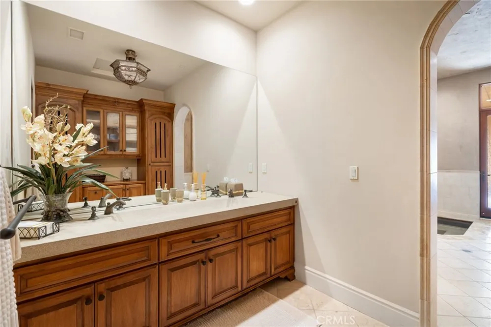 18795 Heritage Poway, CA 92064