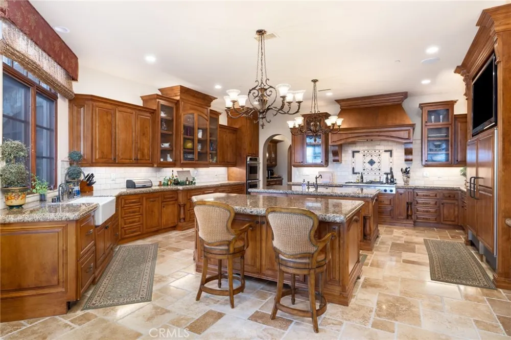 18795 Heritage Poway, CA 92064