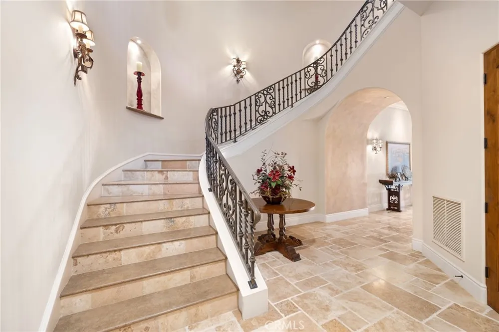 18795 Heritage Poway, CA 92064
