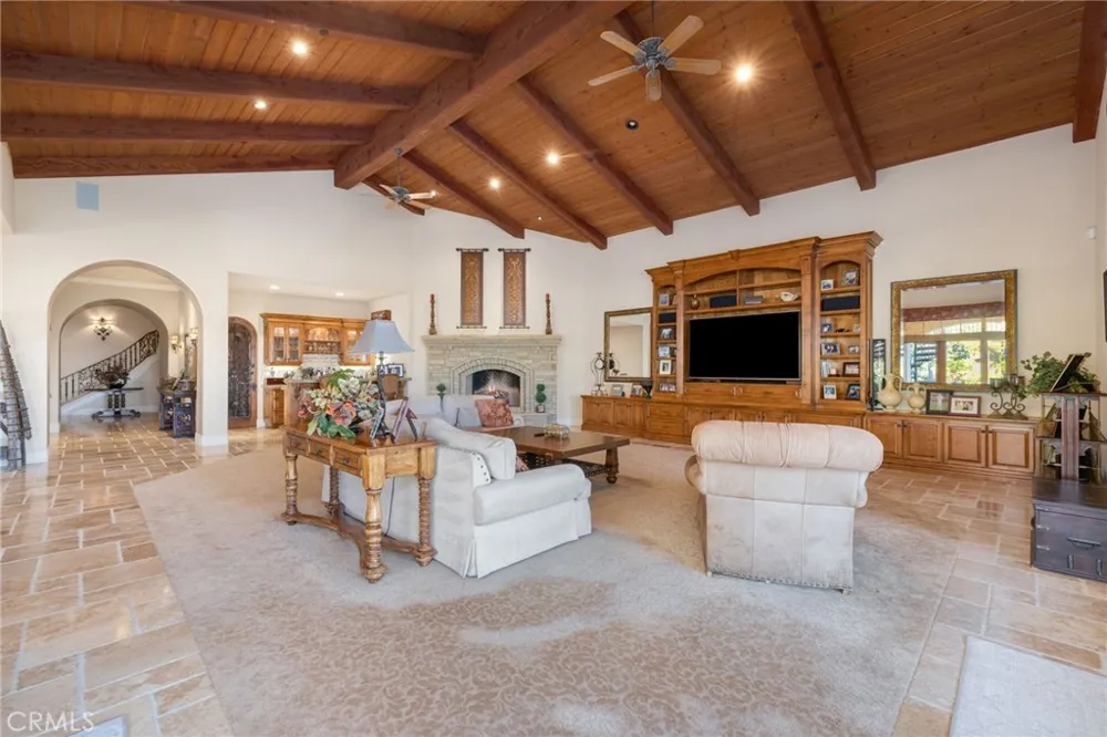 18795 Heritage Poway, CA 92064