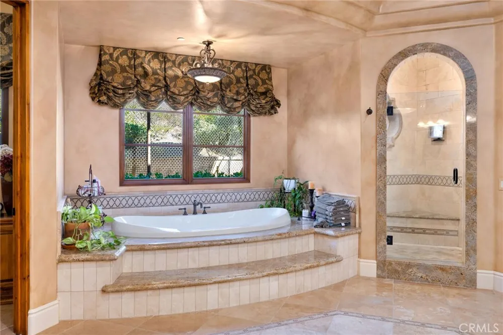 18795 Heritage Poway, CA 92064