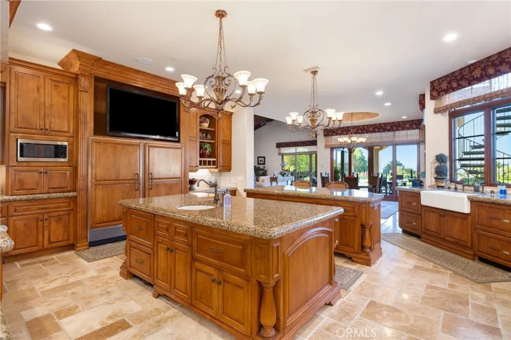 18795 Heritage Poway, CA 92064