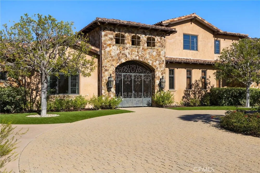 18795 Heritage Poway, CA 92064