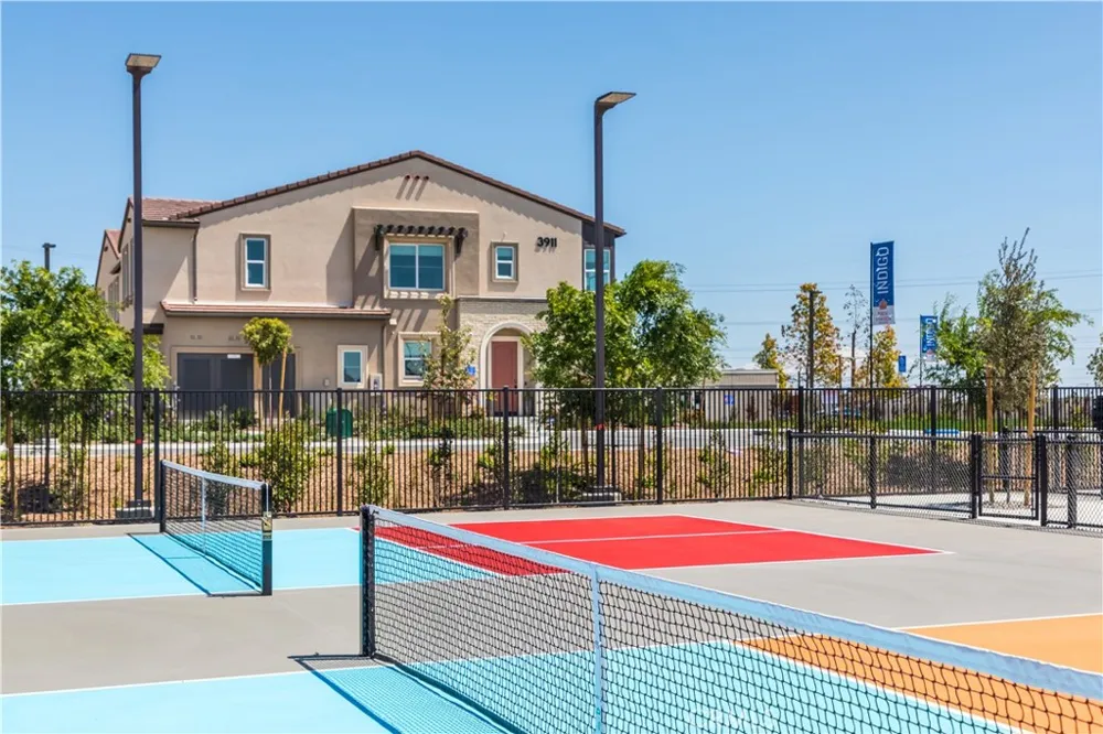 4193 S S. LIMECREST PASEO #51 Ontario, CA 91761