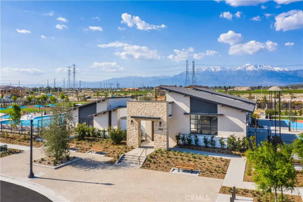 4193 S S. LIMECREST PASEO #51 Ontario, CA 91761