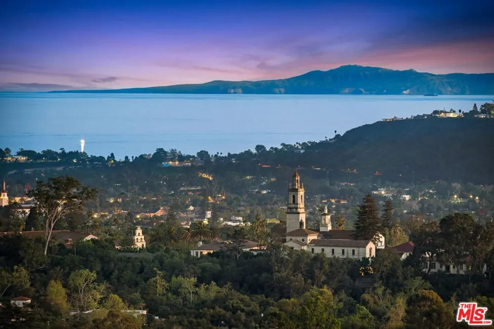 2919 Kenmore Place Santa Barbara, CA 93105