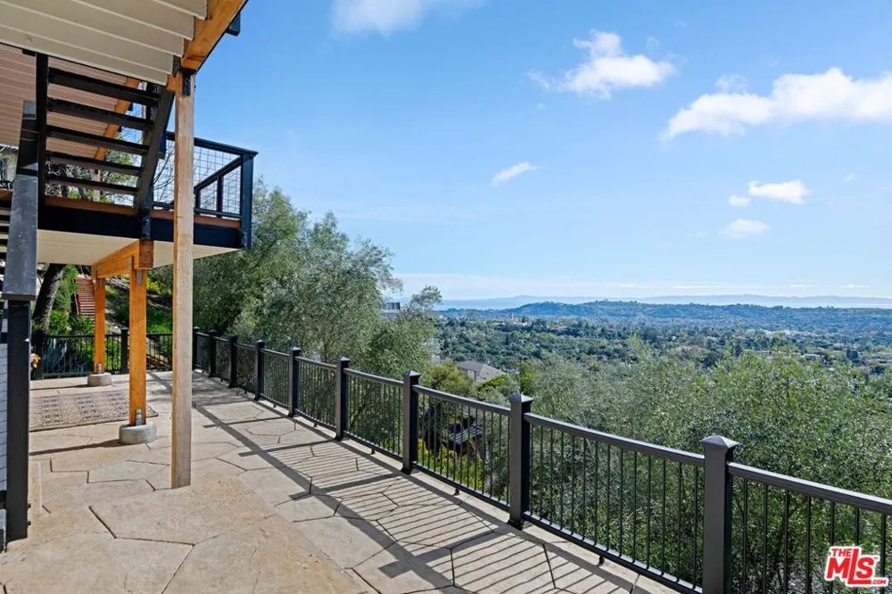 2919 Kenmore Place Santa Barbara, CA 93105