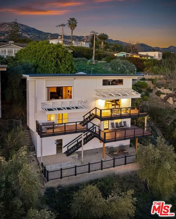 2919 Kenmore Place Santa Barbara, CA 93105