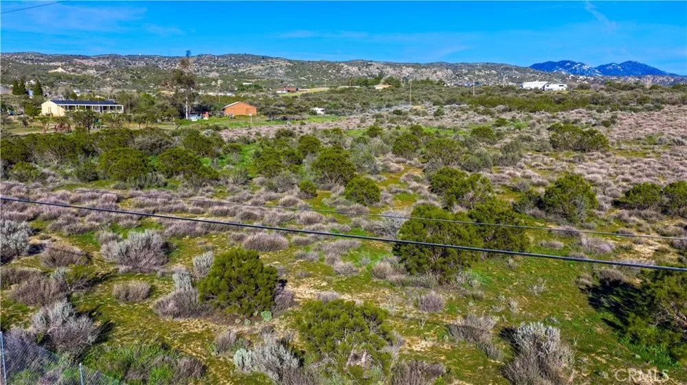 1 Apple Road Anza, CA 92539