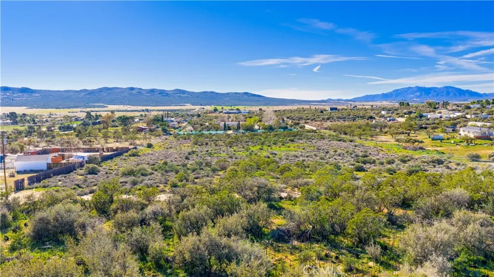 1 Apple Road Anza, CA 92539