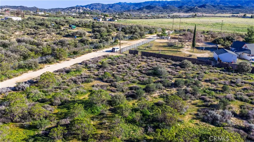 1 Apple Road Anza, CA 92539